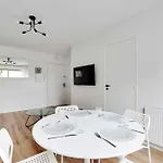 Appartement Bright 1 Bdr 4 P Republique-belleville Paris