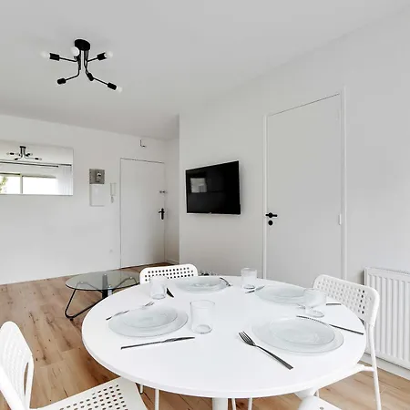 Appartement Bright 1 Bdr 4 P Republique-belleville Parijs